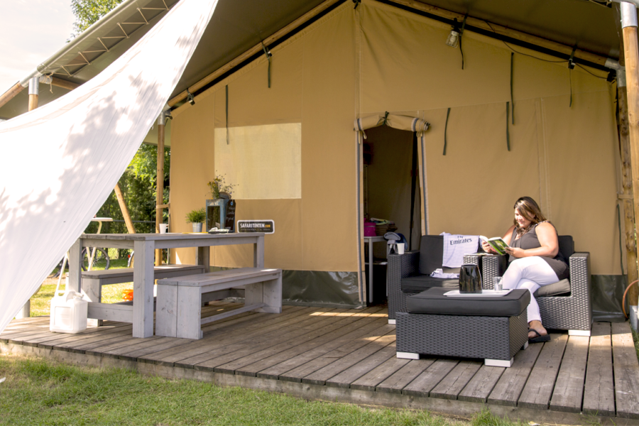 buitenkant safaritent