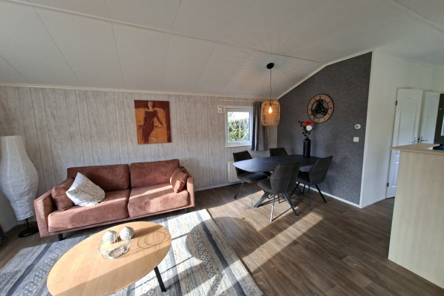 eetkamer unieke bergalow 102