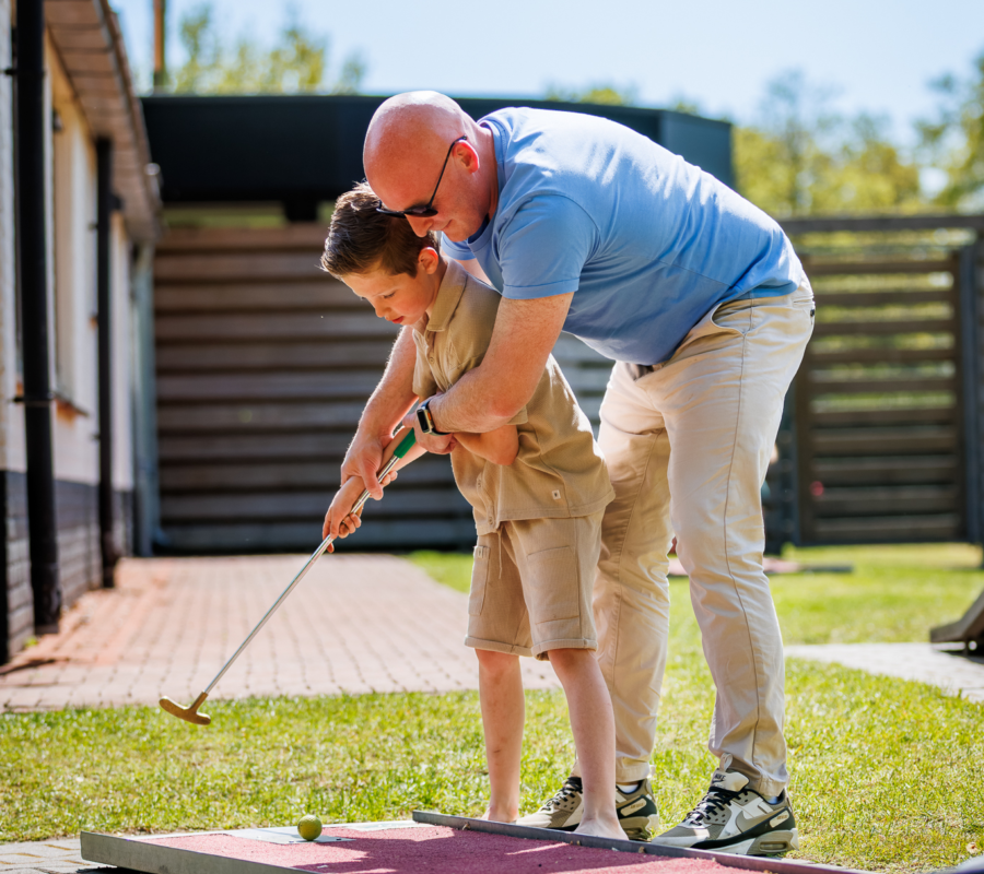 Midgetgolven is plezier voor het hele gezin