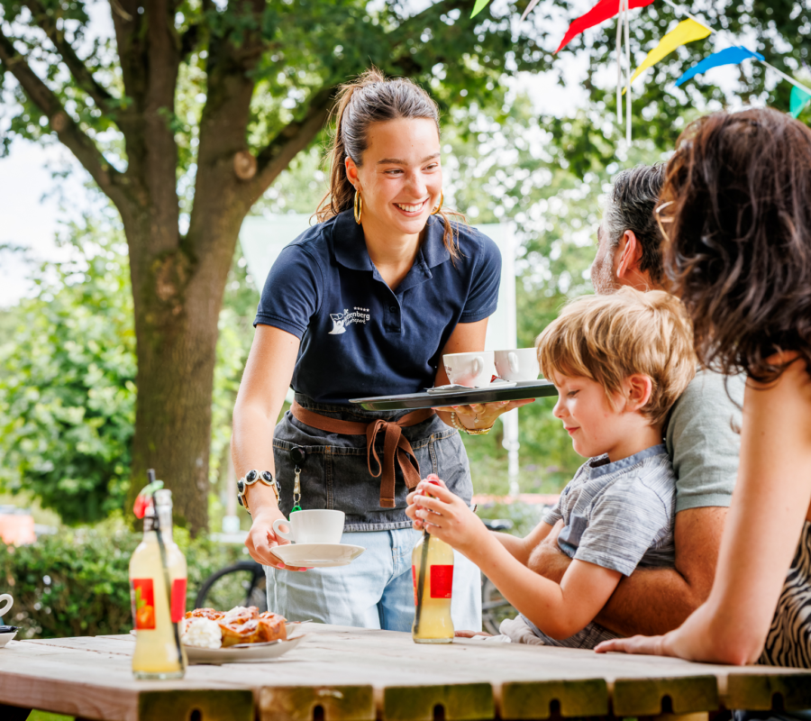 Overdekte terras Horeca Vakantiepark de Luttenberg