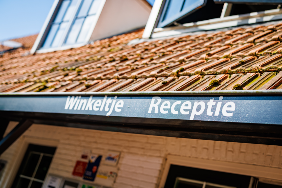 Winkel en receptie onder één dak bij Luttenberg