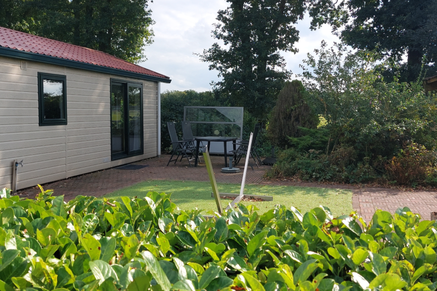 Buitenkant chalet 122 2